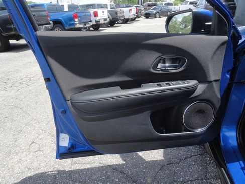 Used 2021 Honda HR-V EX image 14