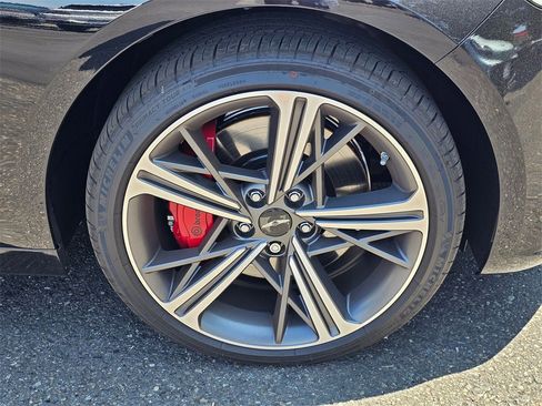 Used 2025 Genesis G70 3.3T Advanced w/ Sport Prestige Package image 9