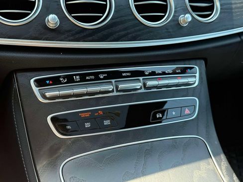 Used 2022 Mercedes-Benz E 350 4MATIC Sedan image 37