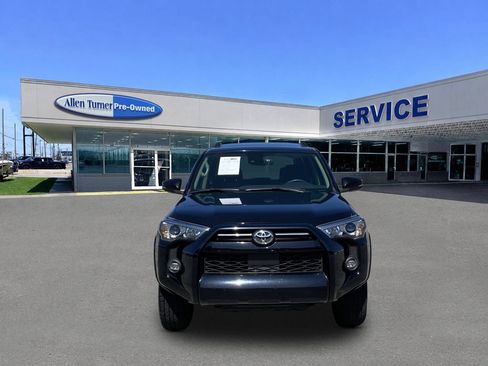 Used 2021 Toyota 4Runner SR5 Premium w/ Moonroof Package RWD image 3