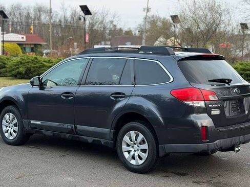 Used 2011 Subaru Outback 2.5i Premium w/ All-Weather Pkg image 5