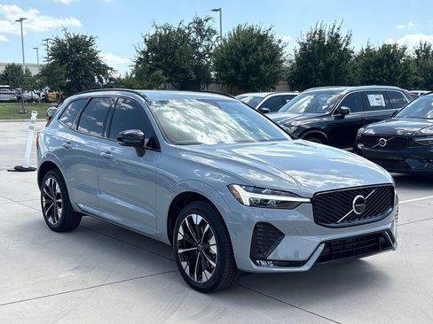New 2026 Volvo XC60 B5 Plus w/ Protection Package Premier image 3