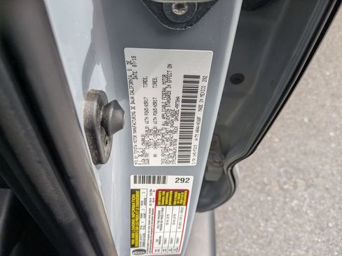 Used 2018 Toyota Tacoma TRD Sport AWD/4WD image 29