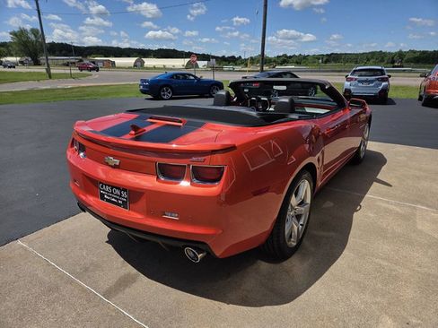Used 2011 Chevrolet Camaro SS w/ RS Package RWD image 4
