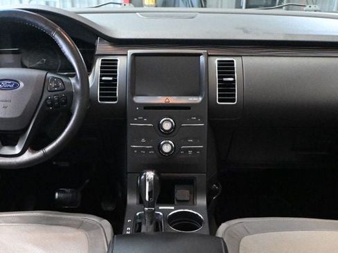 Used 2017 Ford Flex SEL w/ Equipment Group 202A FWD image 9