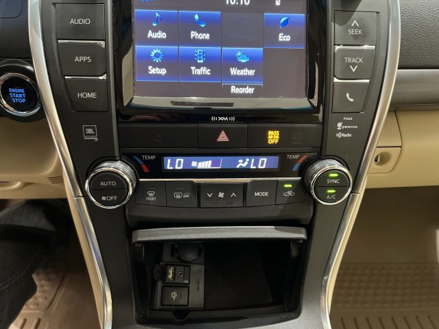Used 2017 Toyota Camry XLE FWD image 17