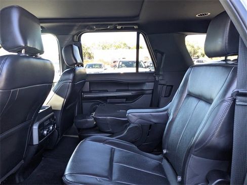 Used 2020 Ford Expedition Max XLT w/ Equipment Group 202A image 13
