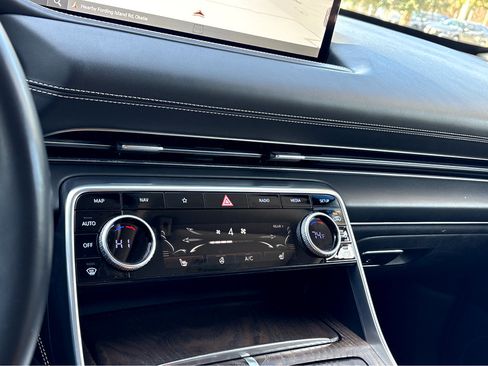 Used 2024 Genesis GV80 2.5T image 7