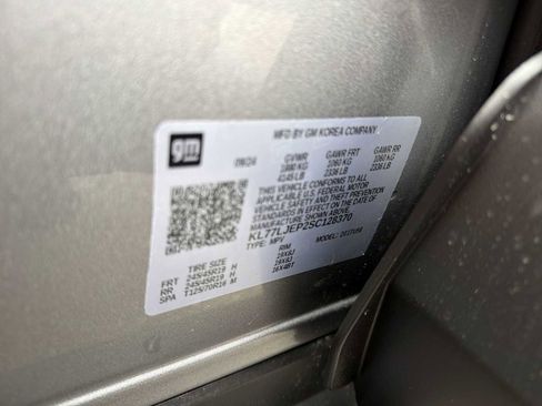 Certified 2025 Chevrolet Trax RS w/ Driver Confidence Package FWD image 31