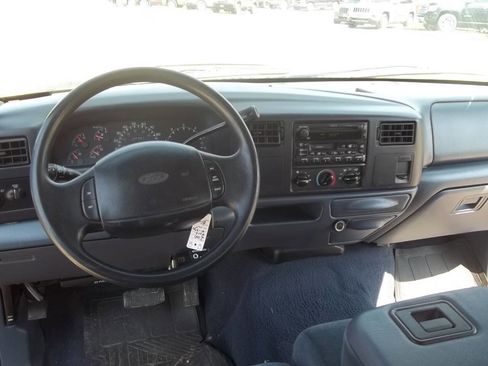Used 2000 Ford F350 XLT image 10