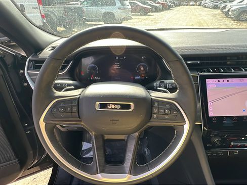 Certified 2024 Jeep Grand Cherokee Limited image 26