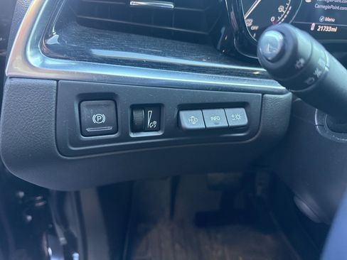 Used 2024 Cadillac XT5 Premium Luxury w/ Technology Package image 17