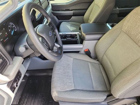 Used 2025 Ford F250 XLT w/ FX4 Off-Road Package image 17