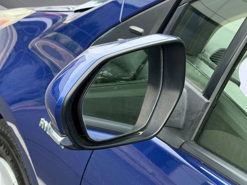 Used 2016 Toyota Prius Two FWD image 12