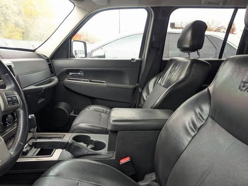 Used 2012 Jeep Liberty Limited Jet w/ Comfort/Convenience Group image 11