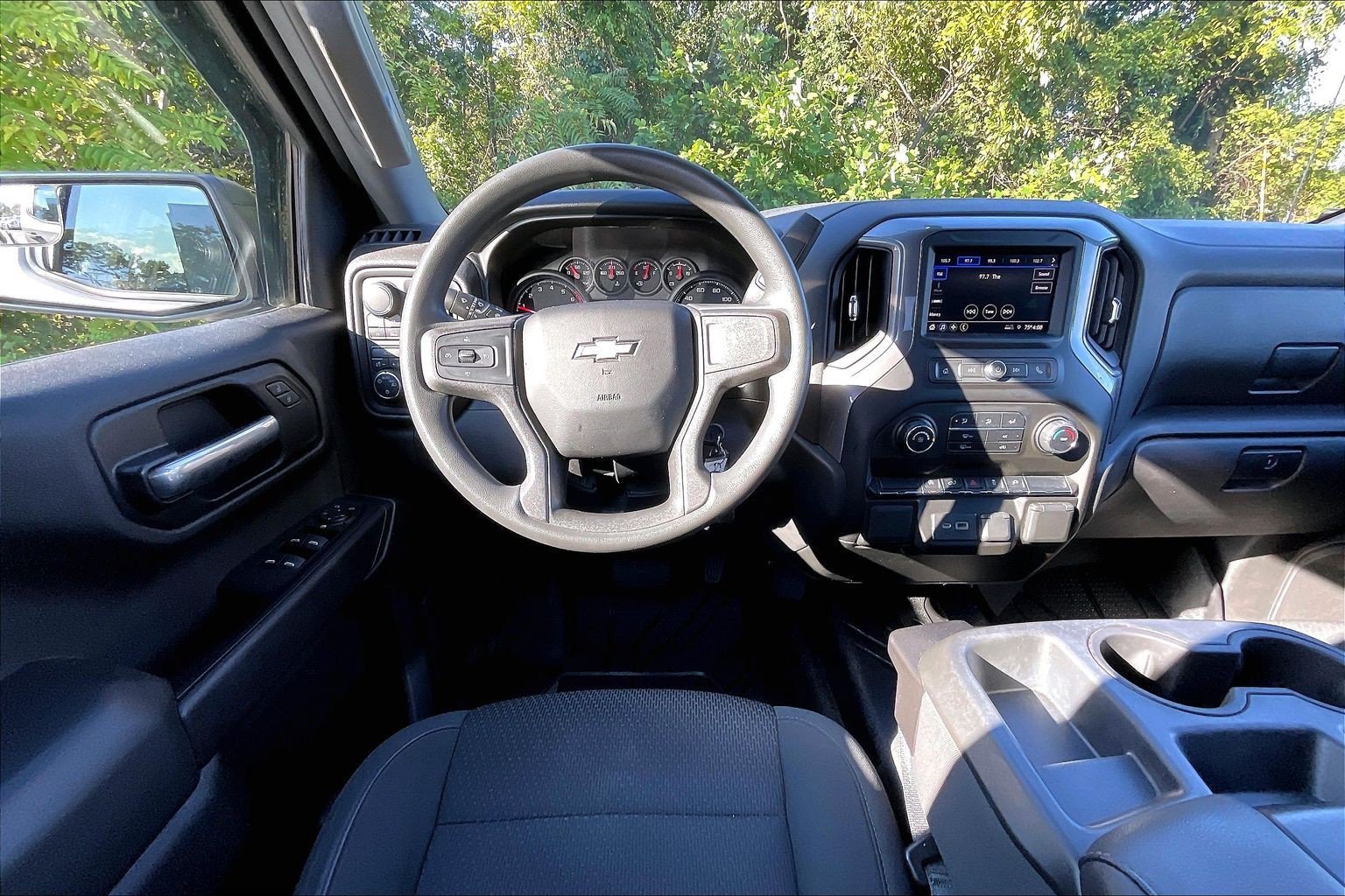 Used 2021 Chevrolet Silverado 1500 Custom AWD/4WD image 5