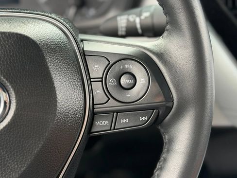 Certified 2025 Toyota Corolla SE FWD image 11