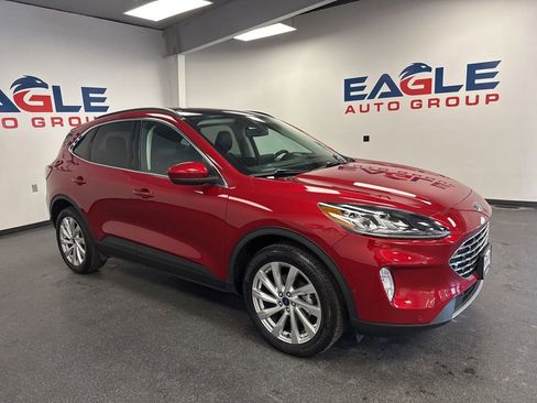 Used 2022 Ford Escape Titanium w/ Titanium Elite Package AWD/4WD image 1