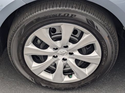 Used 2025 Toyota Corolla LE image 11