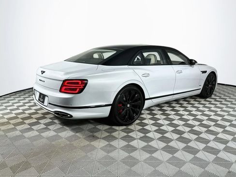 Used 2026 Bentley Flying Spur Azure AWD/4WD image 7