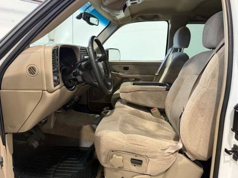 Used 2001 Chevrolet Silverado 3500 LS AWD/4WD image 13