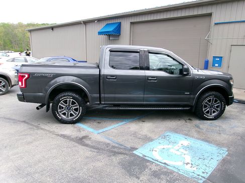 Used 2017 Ford F150 XLT w/ Equipment Group 302A Luxury AWD/4WD image 5