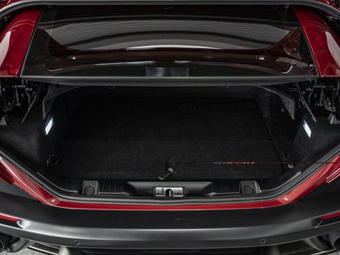 Used 2019 Ferrari Portofino RWD image 44