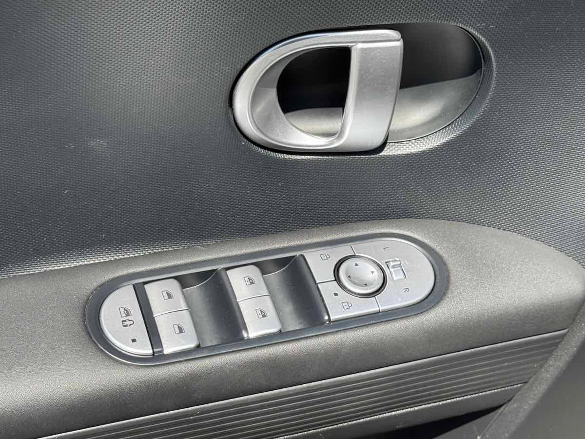 Used 2024 Hyundai Ioniq 5 SEL RWD image 29