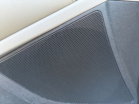 Used 2020 Kia Sorento LX image 27