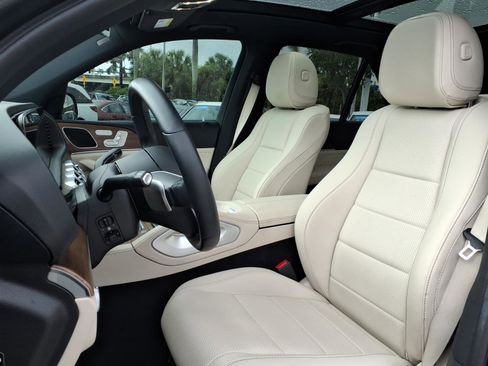 Used 2024 Mercedes-Benz GLE 350 4MATIC image 5