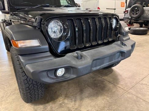 Used 2021 Jeep Wrangler Unlimited Sport w/ Cold Weather Group AWD/4WD image 2