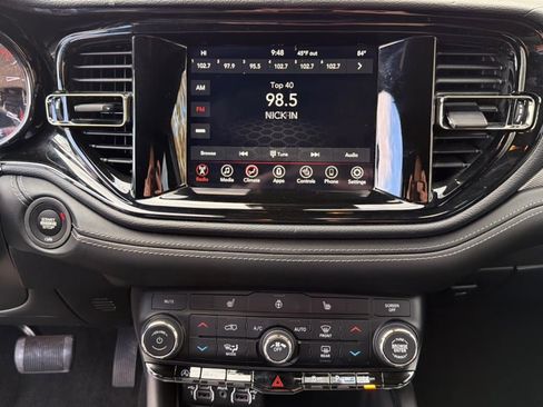 Used 2022 Dodge Durango GT image 13