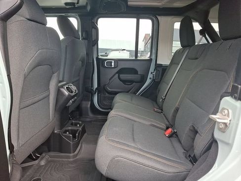 Used 2024 Jeep Wrangler Unlimited Sport AWD/4WD image 13