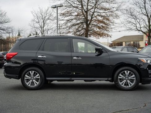 Used 2019 Nissan Pathfinder SL image 3