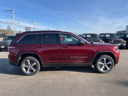 New 2026 Jeep Grand Cherokee Limited image 8