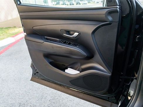 New 2026 Hyundai Tucson SEL image 17