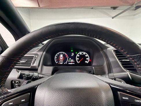 Used 2024 Honda Ridgeline Black Edition image 11