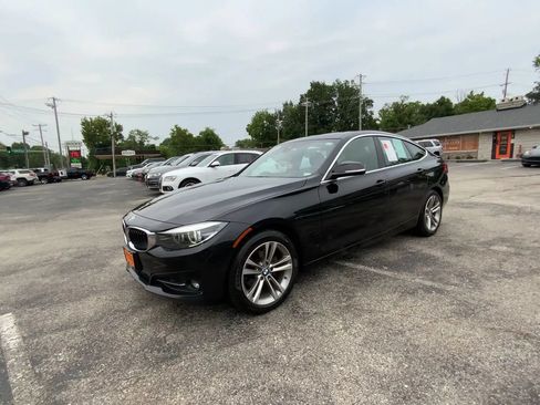 Used 2018 BMW 330i Gran Turismo xDrive AWD/4WD image 4