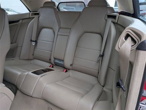 Used 2011 Mercedes-Benz E 550 Cabriolet image 25