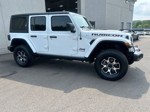 Used 2022 Jeep Wrangler Unlimited Rubicon w/ Dual Top Group AWD/4WD image 8