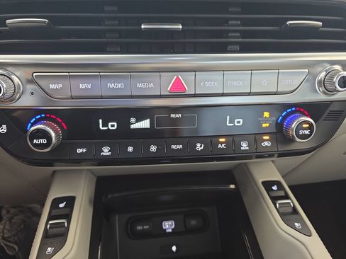Used 2021 Kia Telluride SX w/ SX Prestige Package AWD/4WD image 24