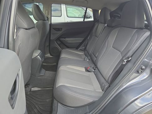 Used 2025 Subaru Crosstrek 2.0i Premium image 17