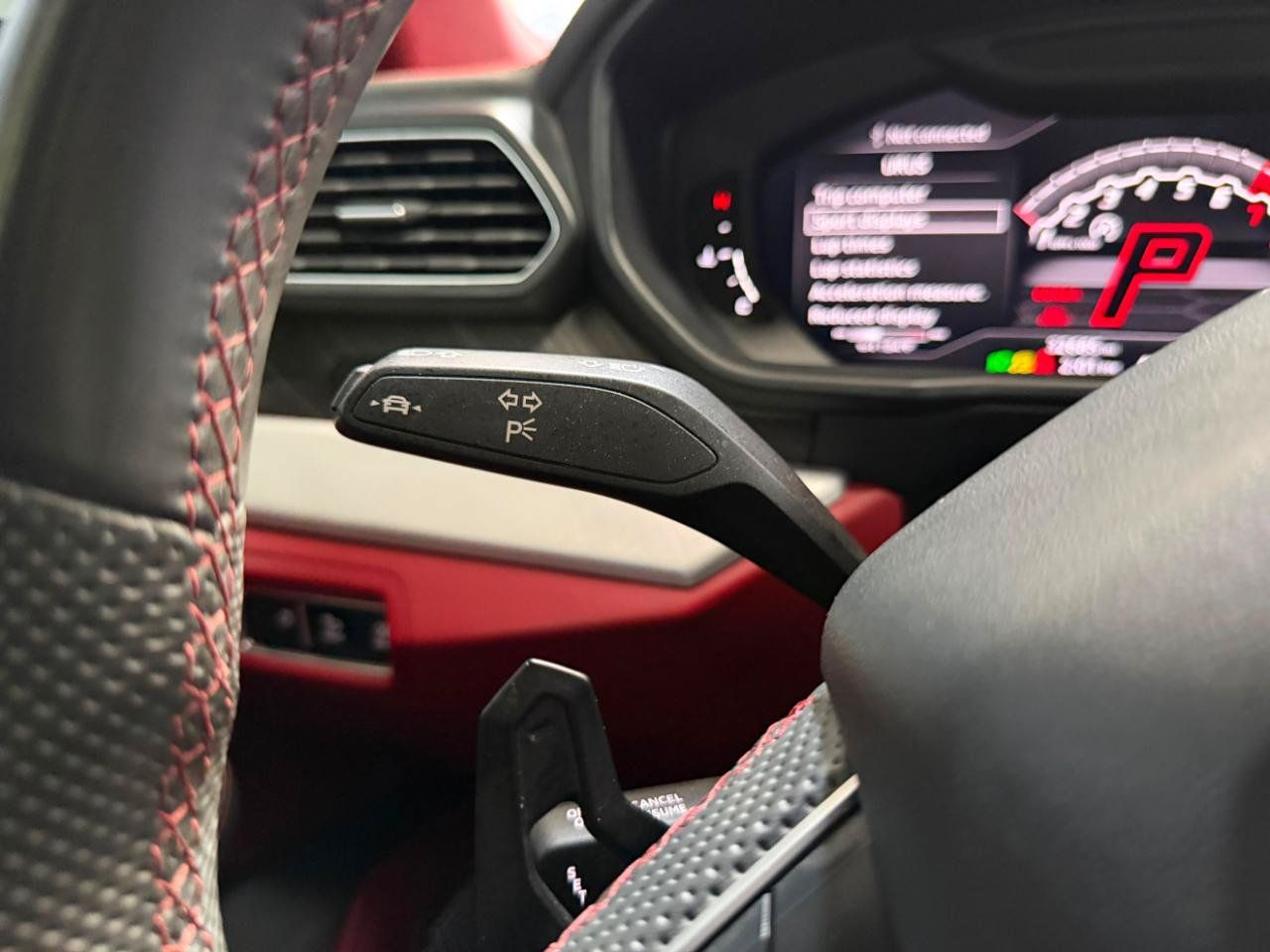 Used 2020 Lamborghini Urus AWD/4WD image 36