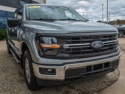 Used 2024 Ford F150 XLT w/ Tow/Haul Package image 7