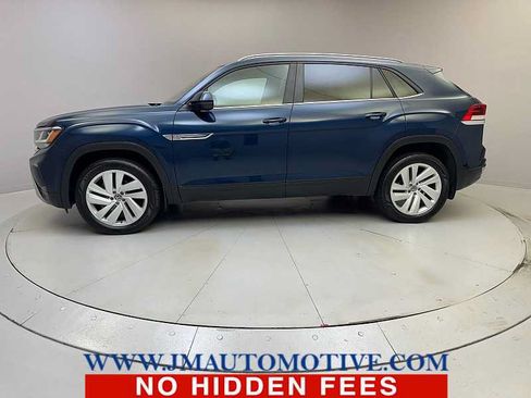 Used 2020 Volkswagen Atlas Cross Sport SE w/ Panoramic Sunroof Package AWD/4WD image 2