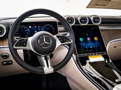 New 2026 Mercedes-Benz GLC 300 GLC 300 image 4