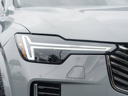 New 2026 Volvo XC90 B6 Plus w/ Protection Package Premier image 13