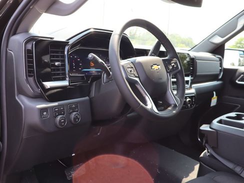 New 2026 Chevrolet Silverado 1500 LT w/ Z71 Off-Road Package AWD/4WD image 8
