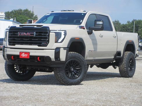 New 2026 GMC Sierra 2500 AT4 w/ AT4 Premium Plus Package AWD/4WD image 9