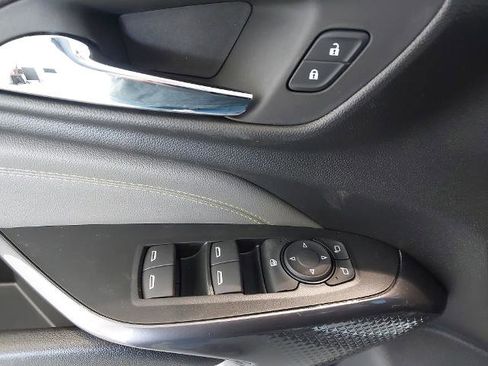 New 2026 Chevrolet Trax ACTIV FWD image 25